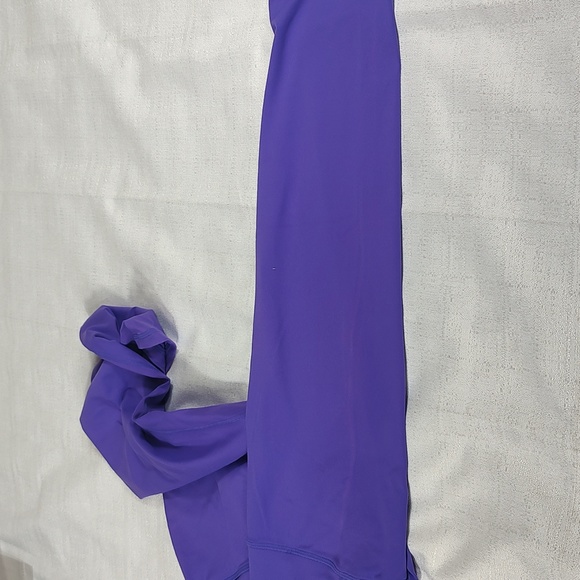 Zyia Active Purple Casual Workout Active Capri Length Leggings Size 8-10 - Picture 8 of 9